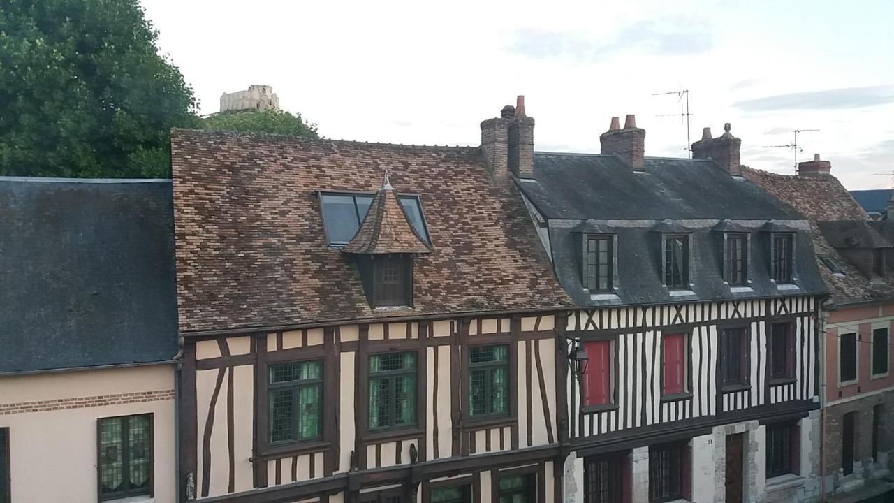 Le charme du château Apartamento Les Andelys Exterior foto